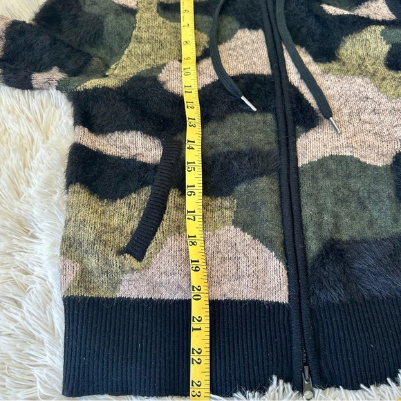 Anatomie Ciara Cozy Full Zip Hoodie 3D Green Camouflage Print Size: Small NWOT - Picture 8 of 10